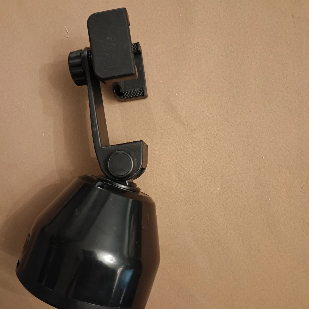 The smart personal cameraman 360° auto rotation